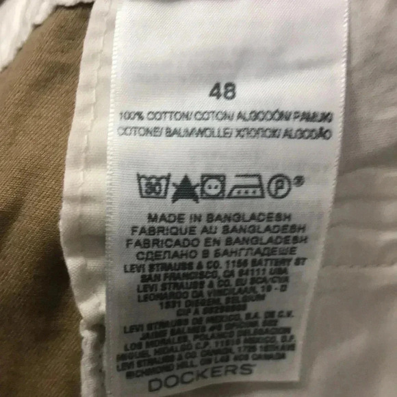 DOCKERS MENS SIZE 48 TAN CARGO SHORTS 100% COTTON. GOOD CLEAN CONDITION - Picture 9 of 10